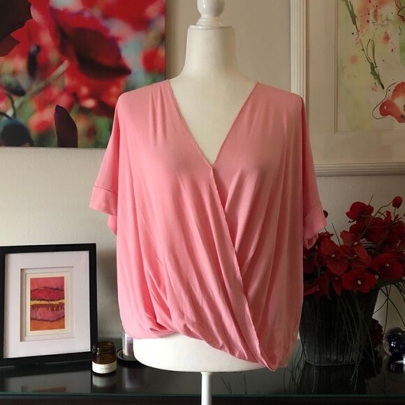 Zenana Outfitters Semana Surplice Top Small - Picture 1 of 6